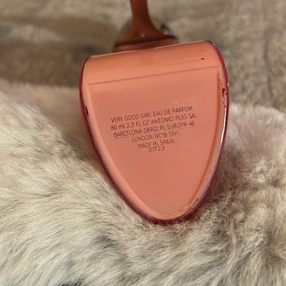 VeryGood Girl 💄 - Picture 3 of 4